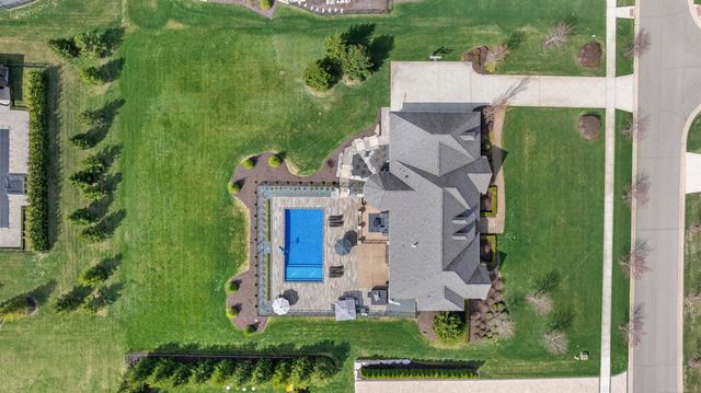 61657 Cotswold Drive, Washington Twp, MI 48094