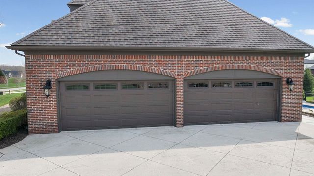 61657 Cotswold Drive, Washington Twp, MI 48094