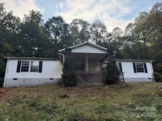 623 Shadowood Drive, Spruce Pine, NC 28777