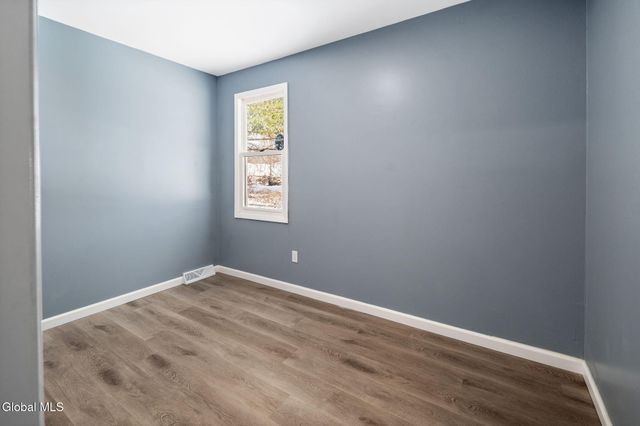 1000 Valentine Drive, Rotterdam, NY 12303