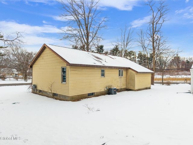 1000 Valentine Drive, Rotterdam, NY 12303