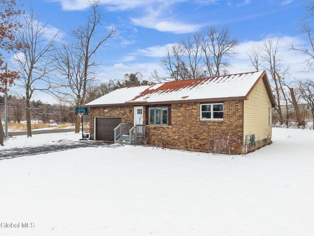 1000 Valentine Drive, Rotterdam, NY 12303