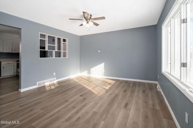 1000 Valentine Drive, Rotterdam, NY 12303