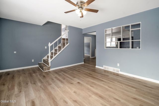 1000 Valentine Drive, Rotterdam, NY 12303