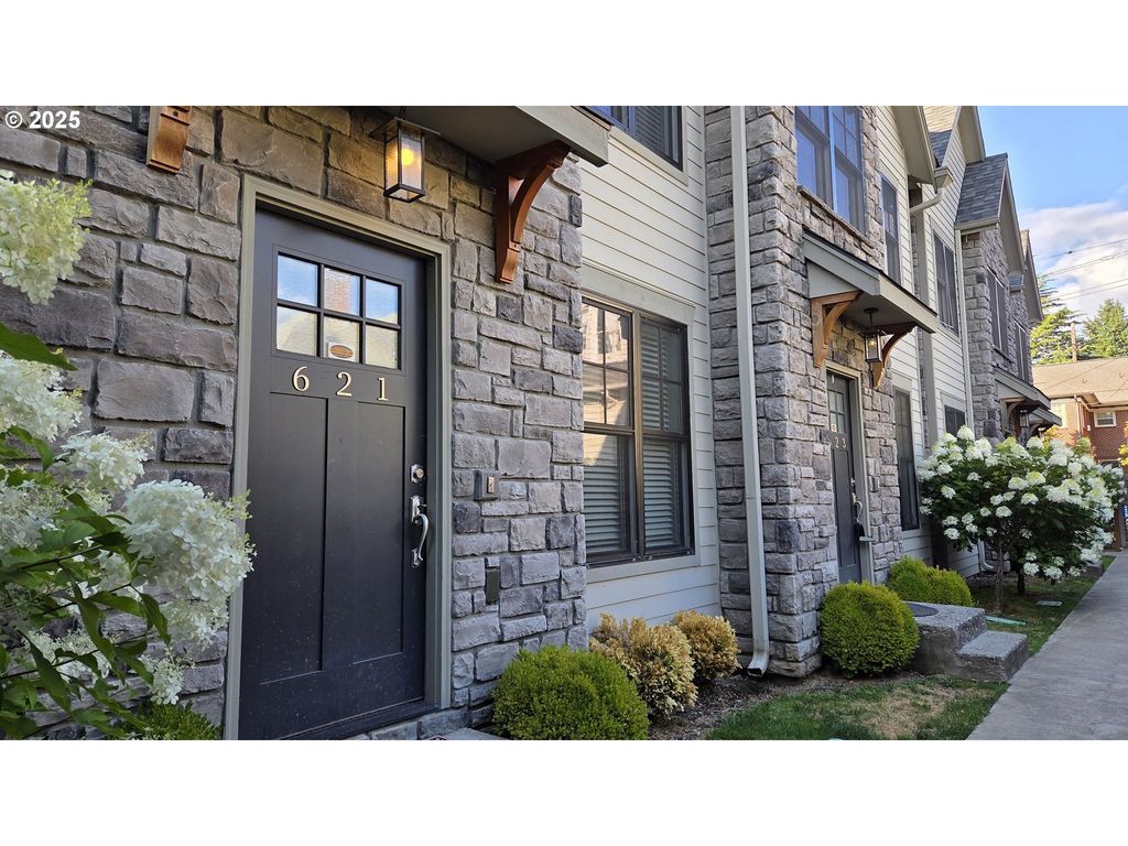 621 Ne Randall Ave, Portland, OR 97232