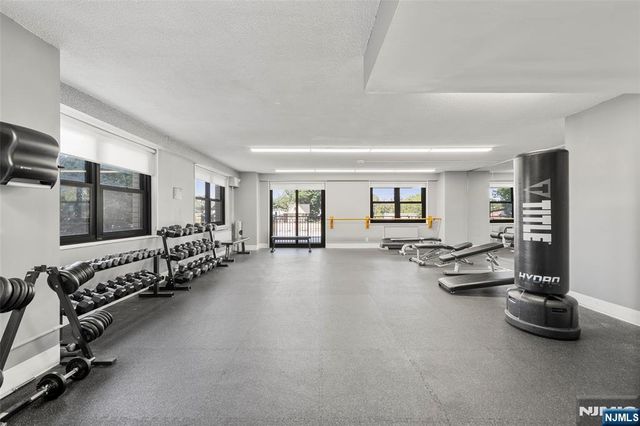 7855 Boulevard East 21K, North Bergen, NJ 07047