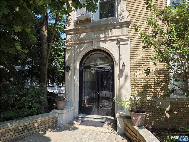 22 Seymour Street 6, Montclair, NJ 07042