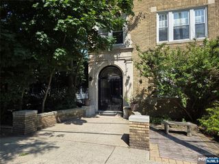 22 Seymour Street 6, Montclair, NJ 07042
