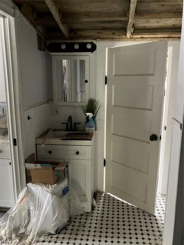 104 W 10TH STREET, Sanford, FL 32771