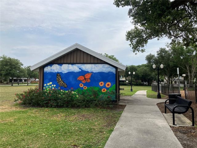 104 W 10TH STREET, Sanford, FL 32771