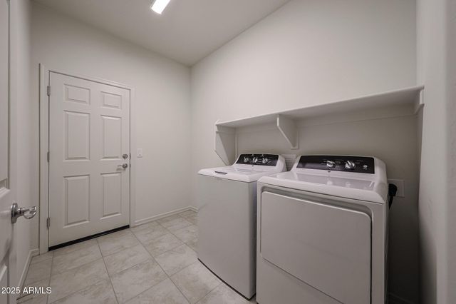 25345 N 172nd Drive, Surprise, AZ 85387
