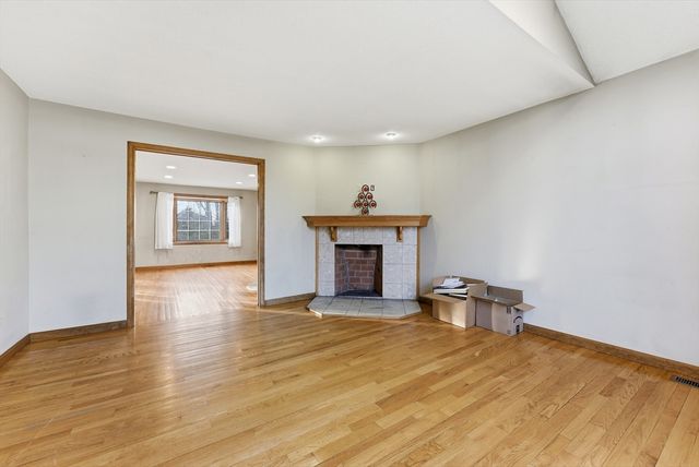 155 S Monson Rd, Hampden, MA 01036