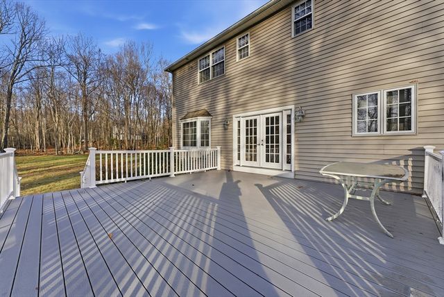 155 S Monson Rd, Hampden, MA 01036