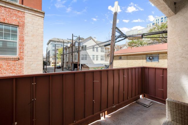 706 W 22nd ST 206, Austin, TX 78705