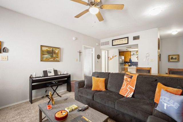 706 W 22nd ST 206, Austin, TX 78705