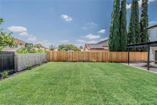 14015 Hillcrest, Fontana, CA 92337