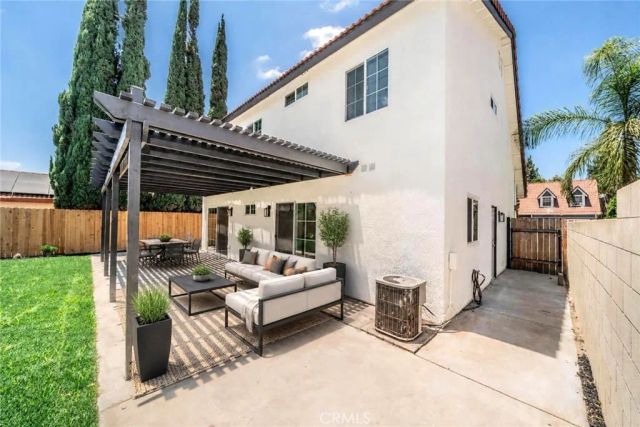 14015 Hillcrest, Fontana, CA 92337