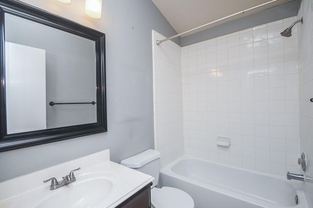 1910 Plum Creek Lane, Missouri City, TX 77489