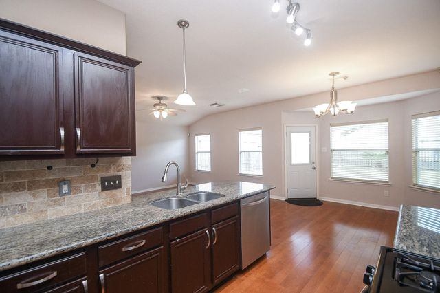 1910 Plum Creek Lane, Missouri City, TX 77489