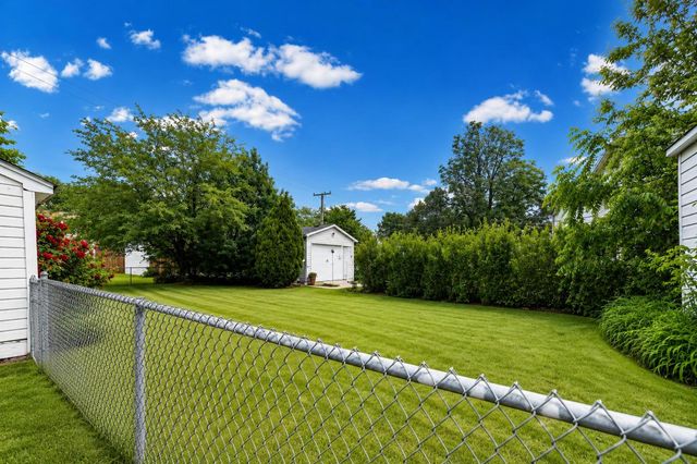 5141 N Octavia Avenue, Harwood Heights, IL 60706