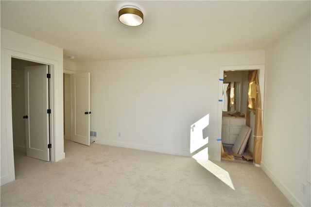7636 N Booth Avenue, Kansas City, MO 64158