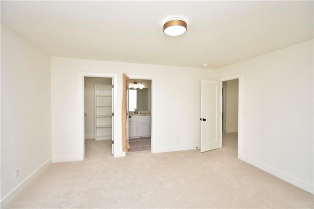 7636 N Booth Avenue, Kansas City, MO 64158