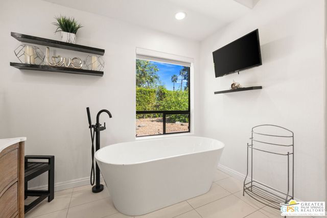 74830 Waring Court, Palm Desert, CA 92260