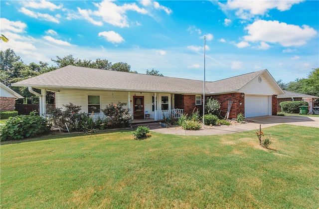 2102 K Street, Rogers, AR 72758
