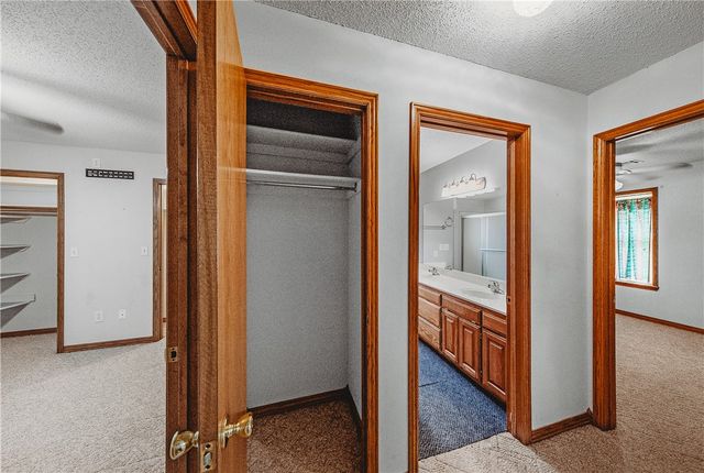 2102 K Street, Rogers, AR 72758