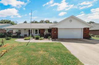 2102 K Street, Rogers, AR 72758