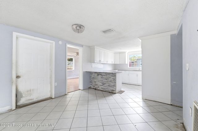 9720 Rainbow Lane, Port Richey, FL 34668