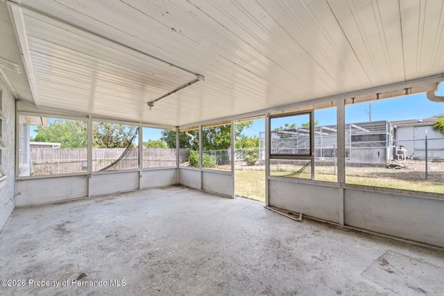 9720 Rainbow Lane, Port Richey, FL 34668