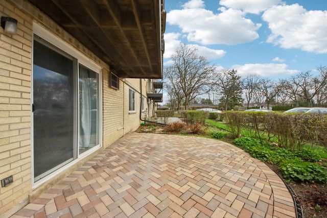 2515 E Olive Street 1E, Arlington Heights, IL 60004