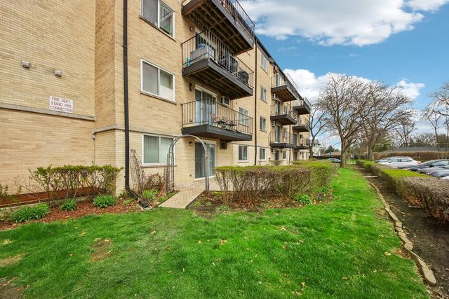 2515 E Olive Street 1E, Arlington Heights, IL 60004
