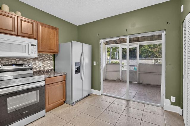 4902 SW 31st Terrace, Dania Beach, FL 33312