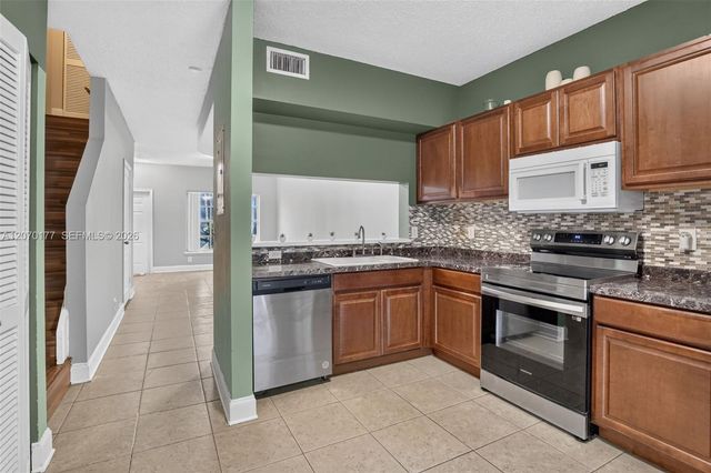 4902 SW 31st Terrace, Dania Beach, FL 33312