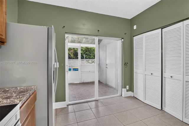 4902 SW 31st Terrace, Dania Beach, FL 33312