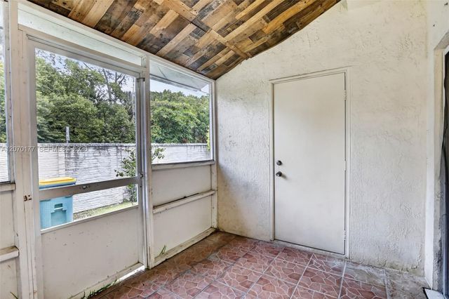 4902 SW 31st Terrace, Dania Beach, FL 33312