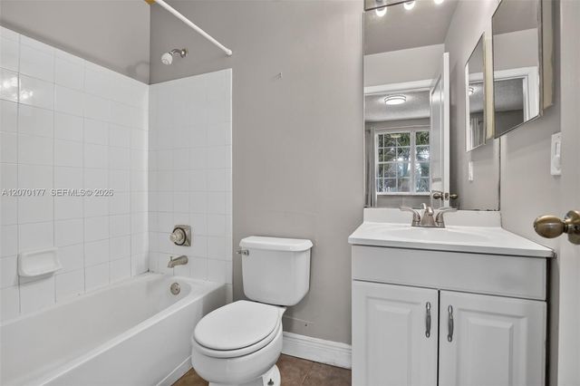 4902 SW 31st Terrace, Dania Beach, FL 33312