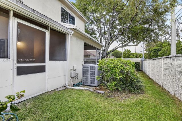 4902 SW 31st Terrace, Dania Beach, FL 33312
