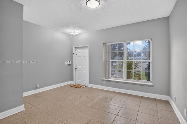 4902 SW 31st Terrace, Dania Beach, FL 33312