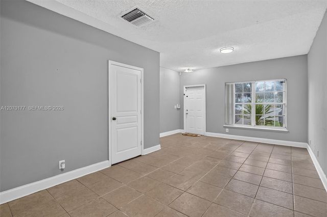4902 SW 31st Terrace, Dania Beach, FL 33312