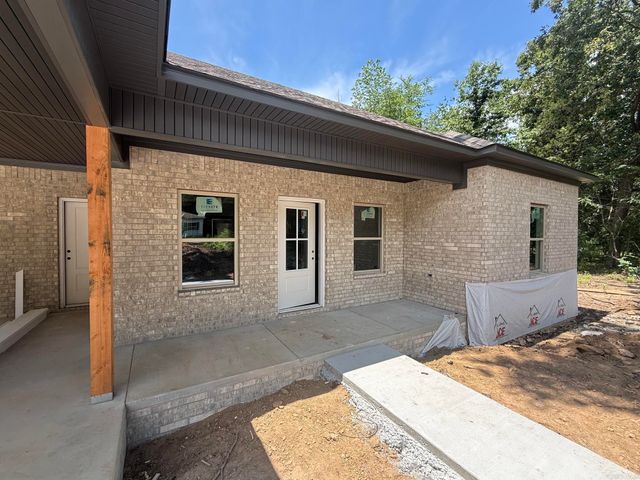 47 W Hills Road, Greenbrier, AR 72058