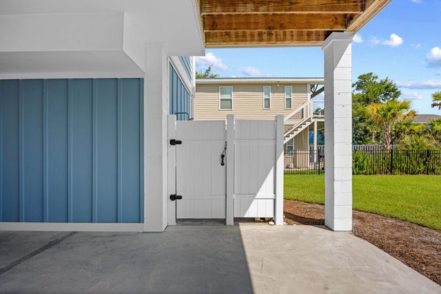 412 Pine Ave., Murrells Inlet, SC 29576