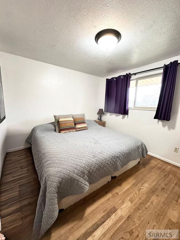 Image 5 of property listing at 1820 S Falcon Drive, Ammon, ID 83406