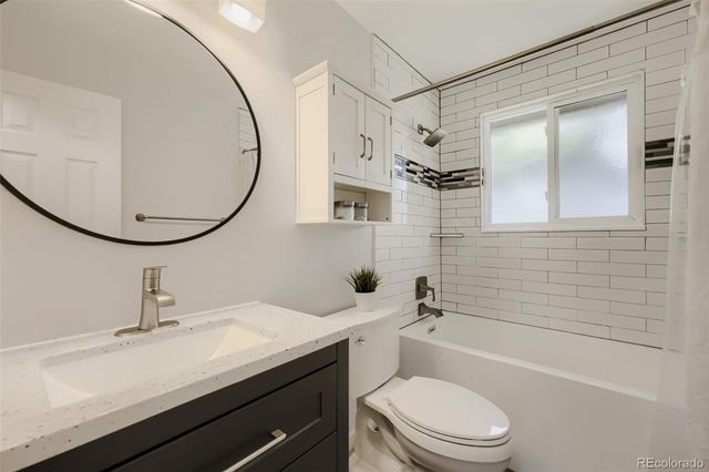 6221 S Ash Circle W, Centennial, CO 80121