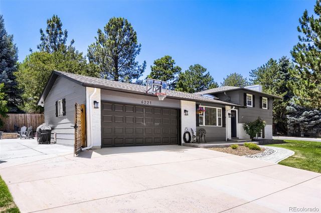 6221 S Ash Circle W, Centennial, CO 80121