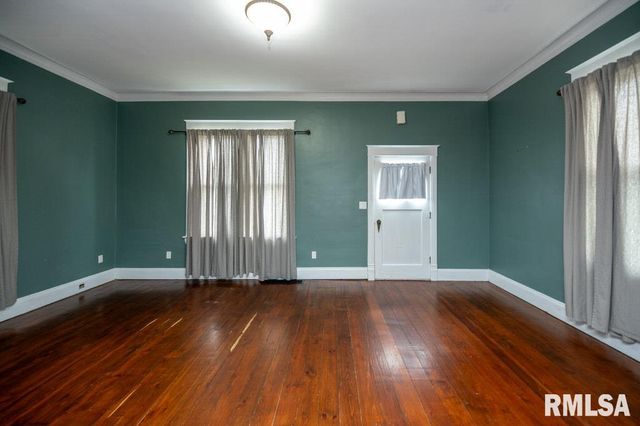 322 PARK Avenue, Pekin, IL 61554