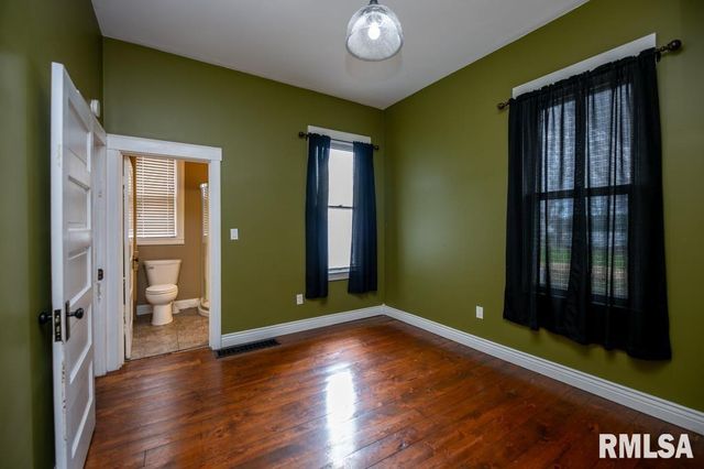 322 PARK Avenue, Pekin, IL 61554