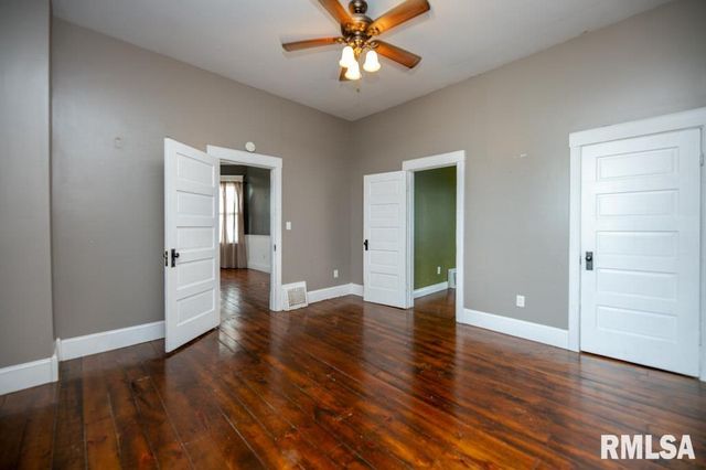 322 PARK Avenue, Pekin, IL 61554